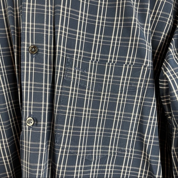 Men's Haggar & Dockers Medium Check Button Up Shirt 2 Pack Set Office - Picture 6 of 16